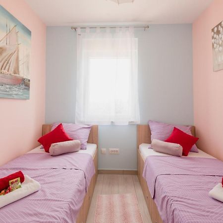 Villa Rosa Privlaka  Exteriör bild