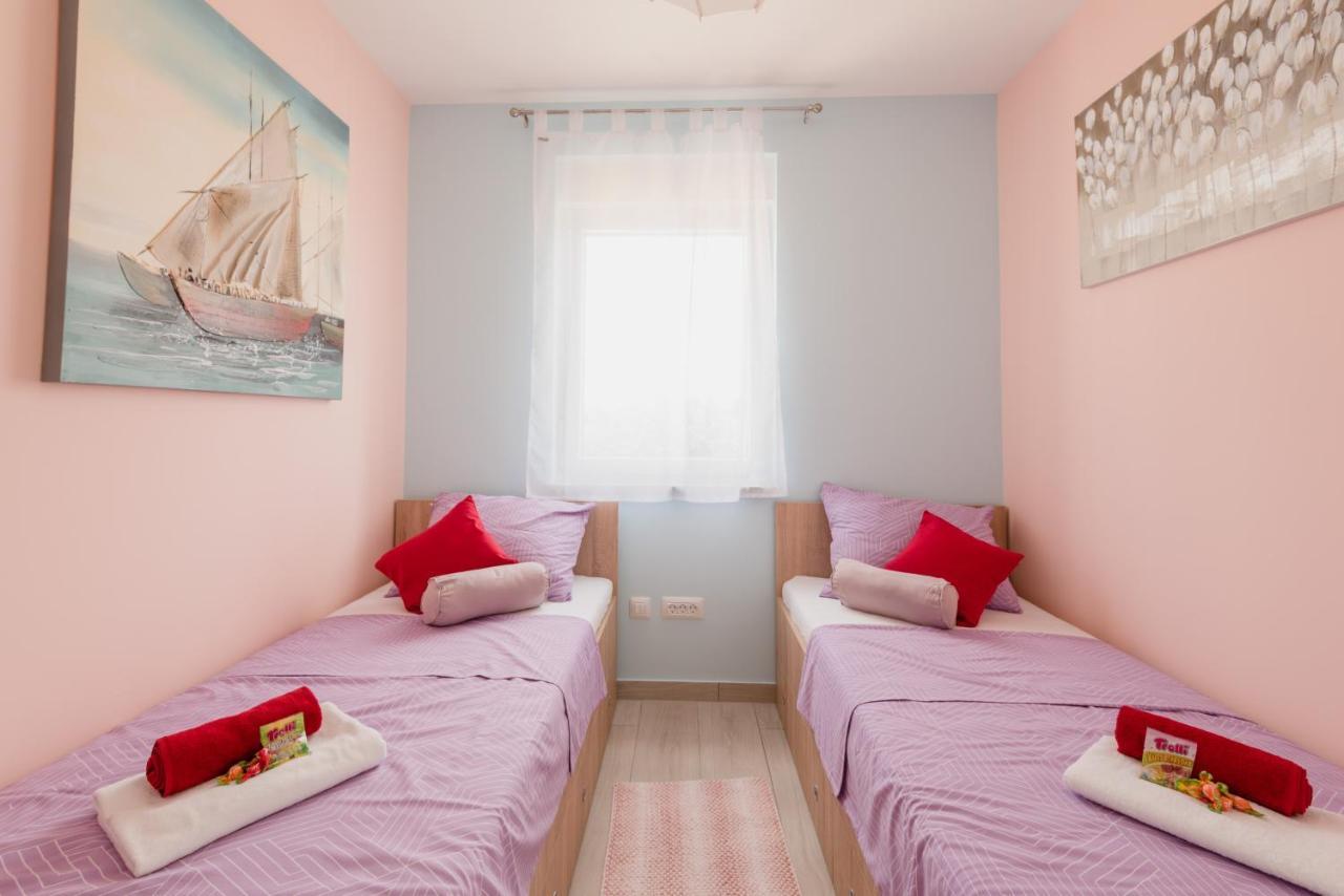 Villa Rosa Privlaka  Exteriör bild