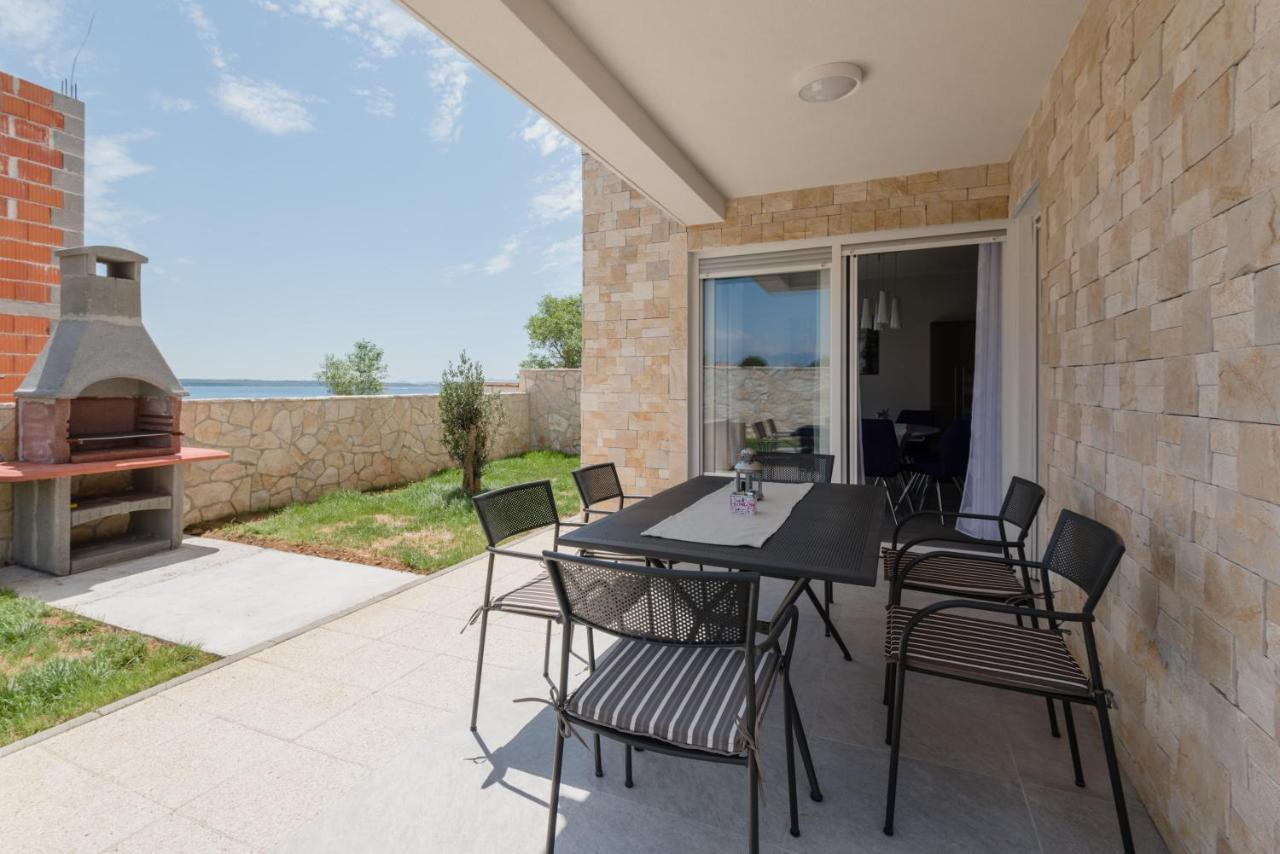 Villa Rosa Privlaka  Exteriör bild